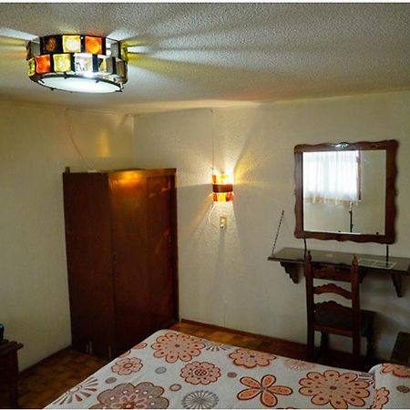 Hotel Atilanos モレリア エクステリア 写真