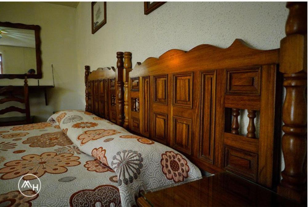 Hotel Atilanos モレリア エクステリア 写真