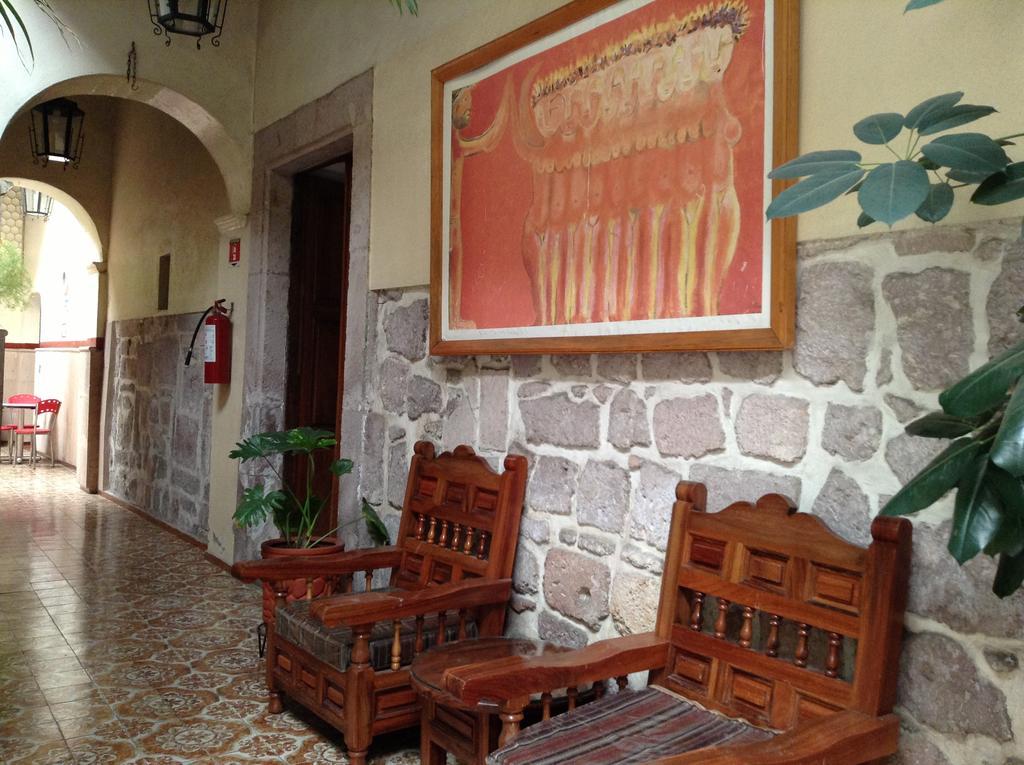 Hotel Atilanos モレリア エクステリア 写真