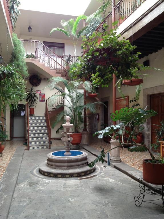 Hotel Atilanos モレリア エクステリア 写真