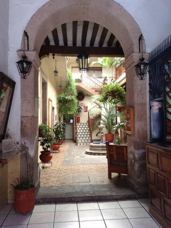 Hotel Atilanos モレリア エクステリア 写真